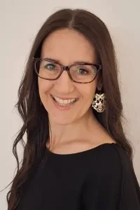 Dr Shalya Hirschson
